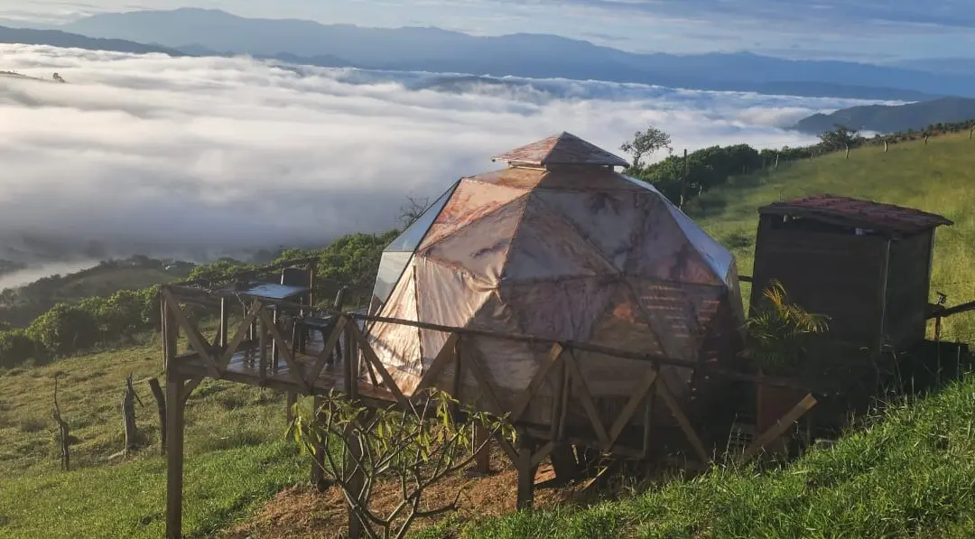 Glamping Domo Geodesico Wood