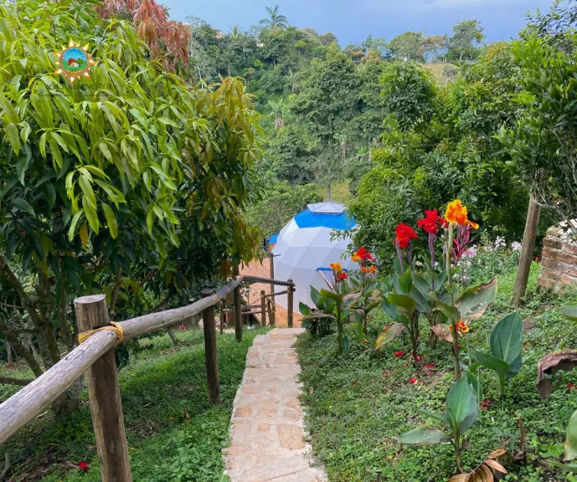 Glamping Domo Madre Luna