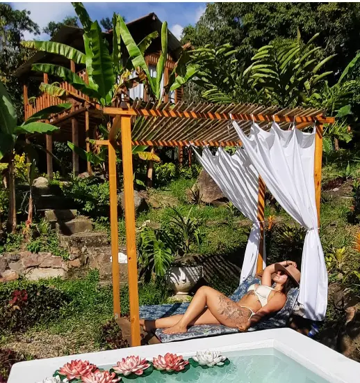 Glamping La Guarida eco-cabaña
