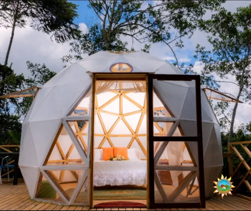 Glamping Domo Padre Sol