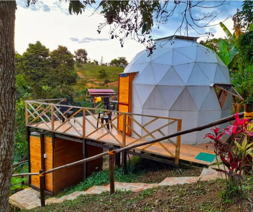 Glamping Domo Madre Luna