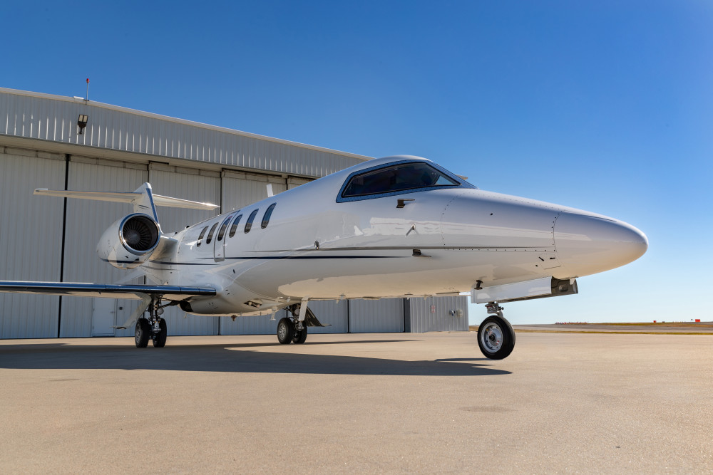 Learjet 40