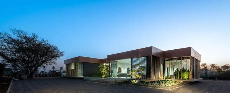 Utopia Experience Centre — image 11