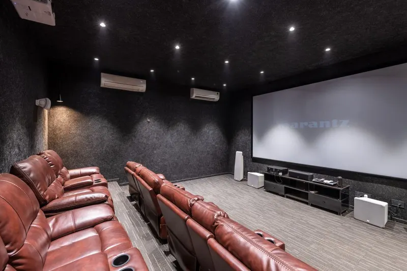 Utopia Experience Centre — image 14