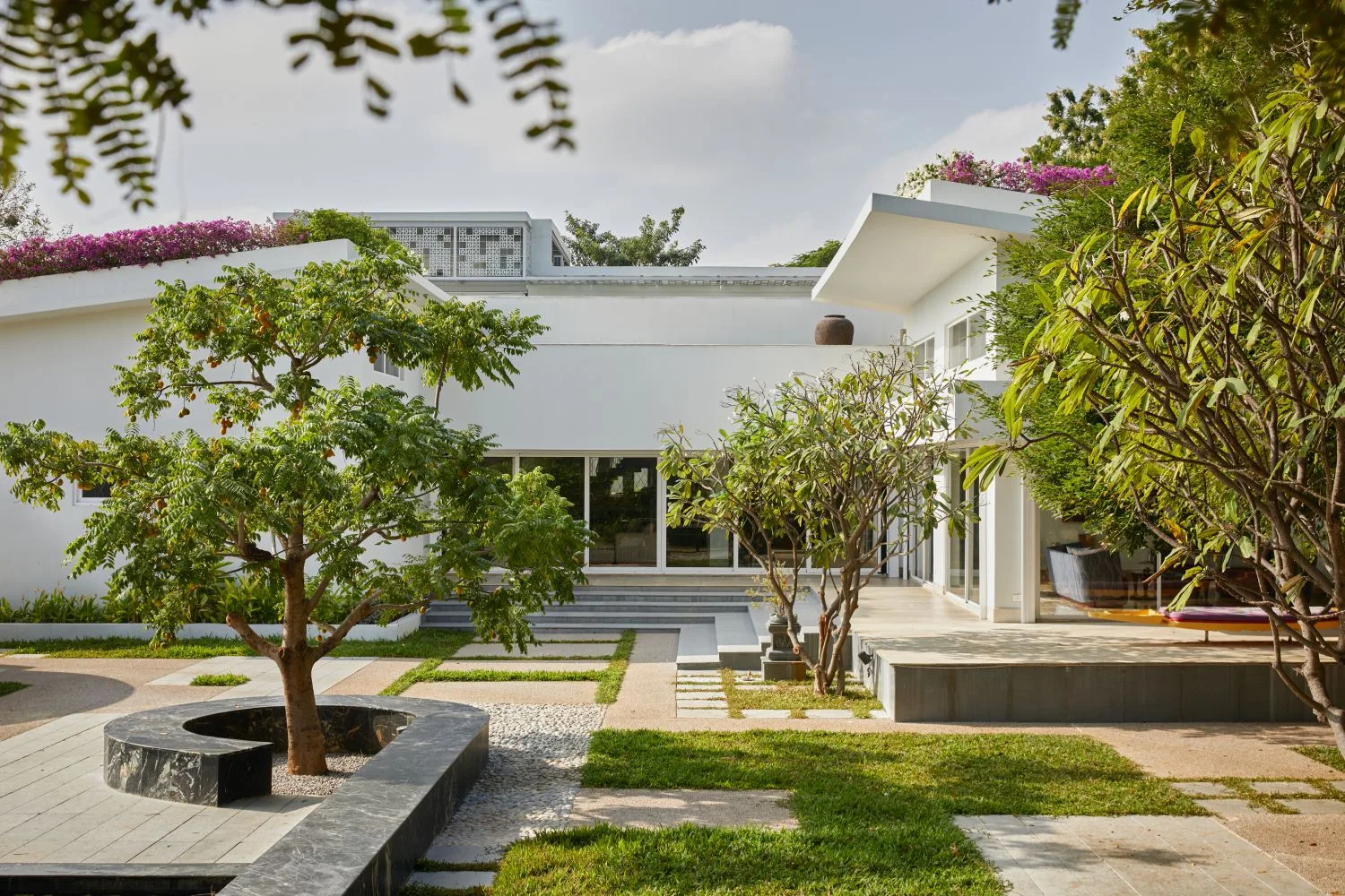 The Serene Edge — image 1