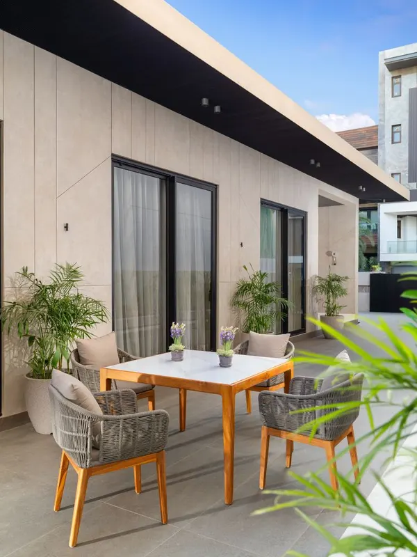 Manmeet Ahuja Design Studio — image 17