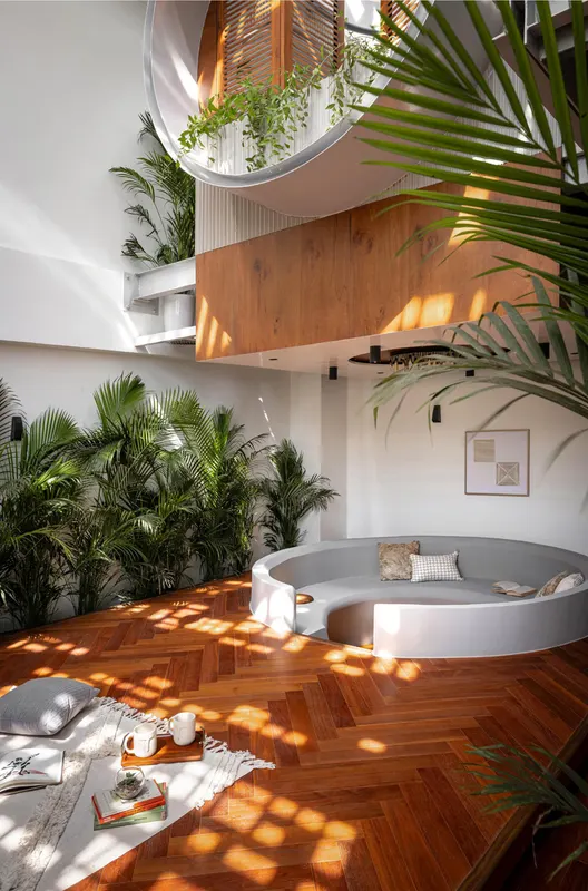 Haus of Halo — image 2