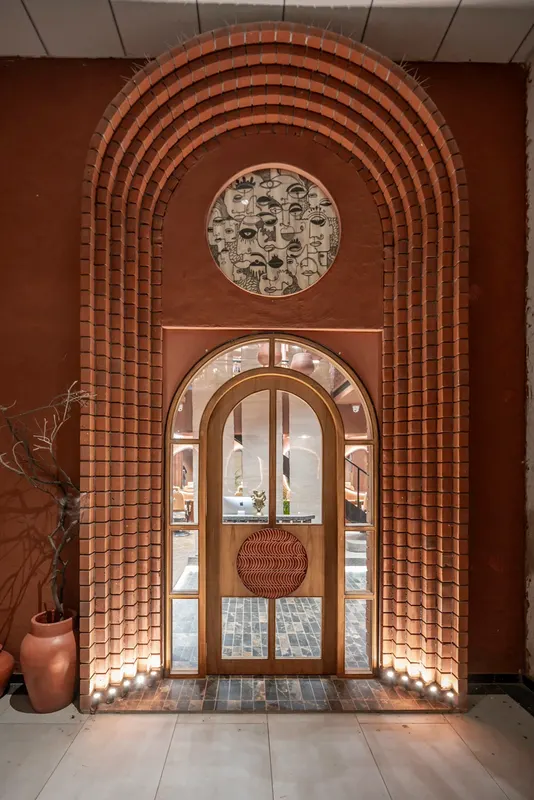 Bombay Salon — image 3