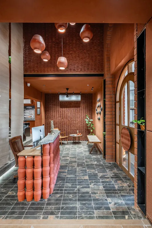 Bombay Salon — image 5
