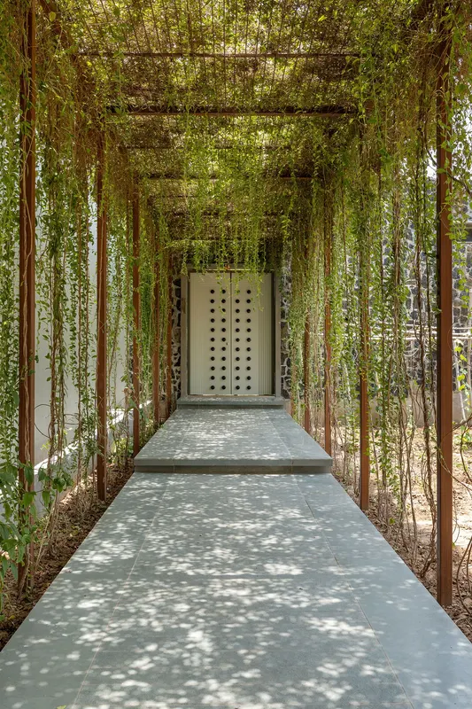 The Vault House — image 12