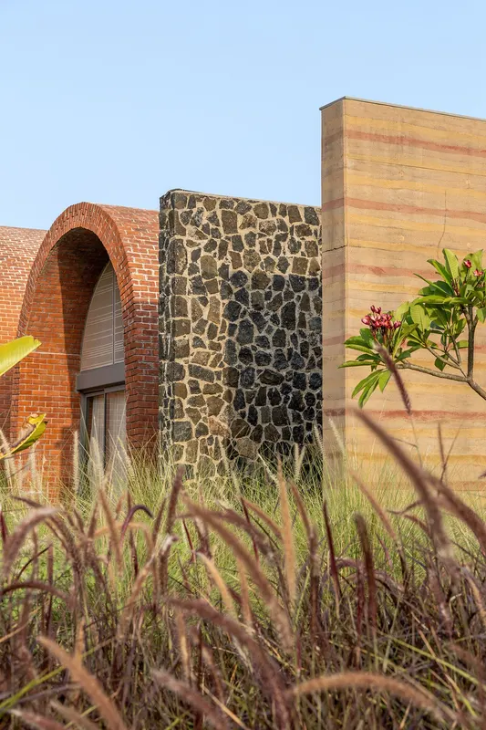 The Vault House — image 18