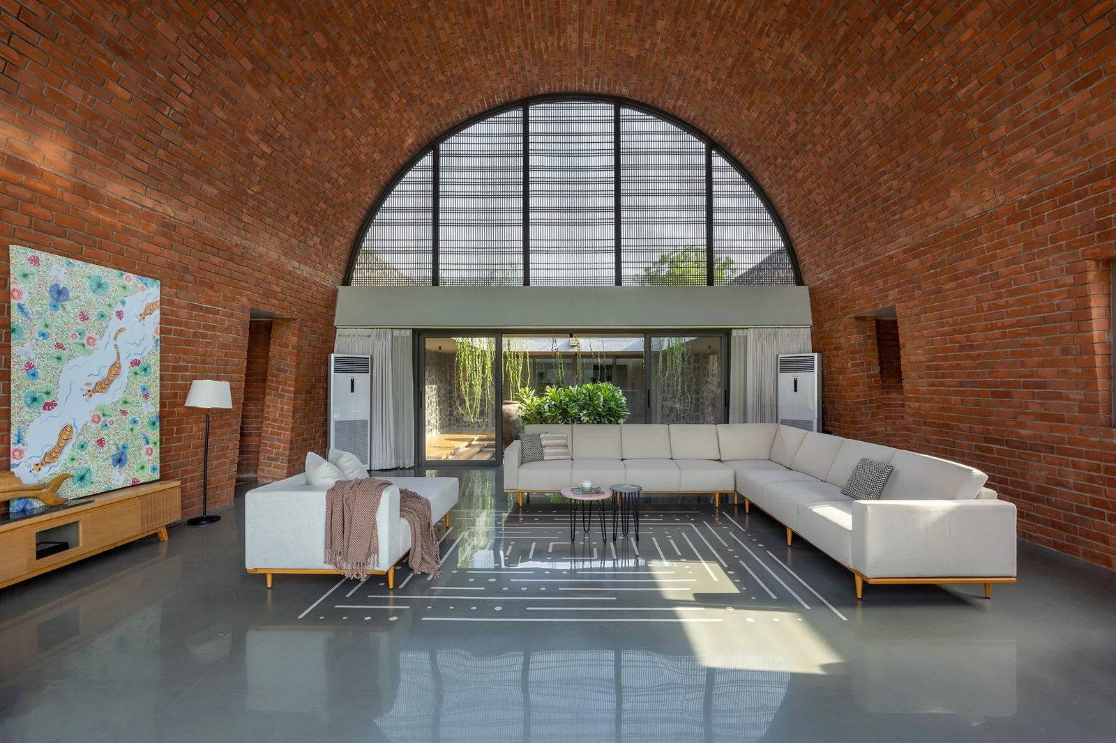 The Vault House — image 7