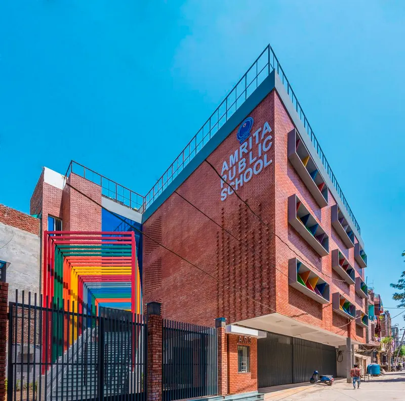 Udaan — image 3