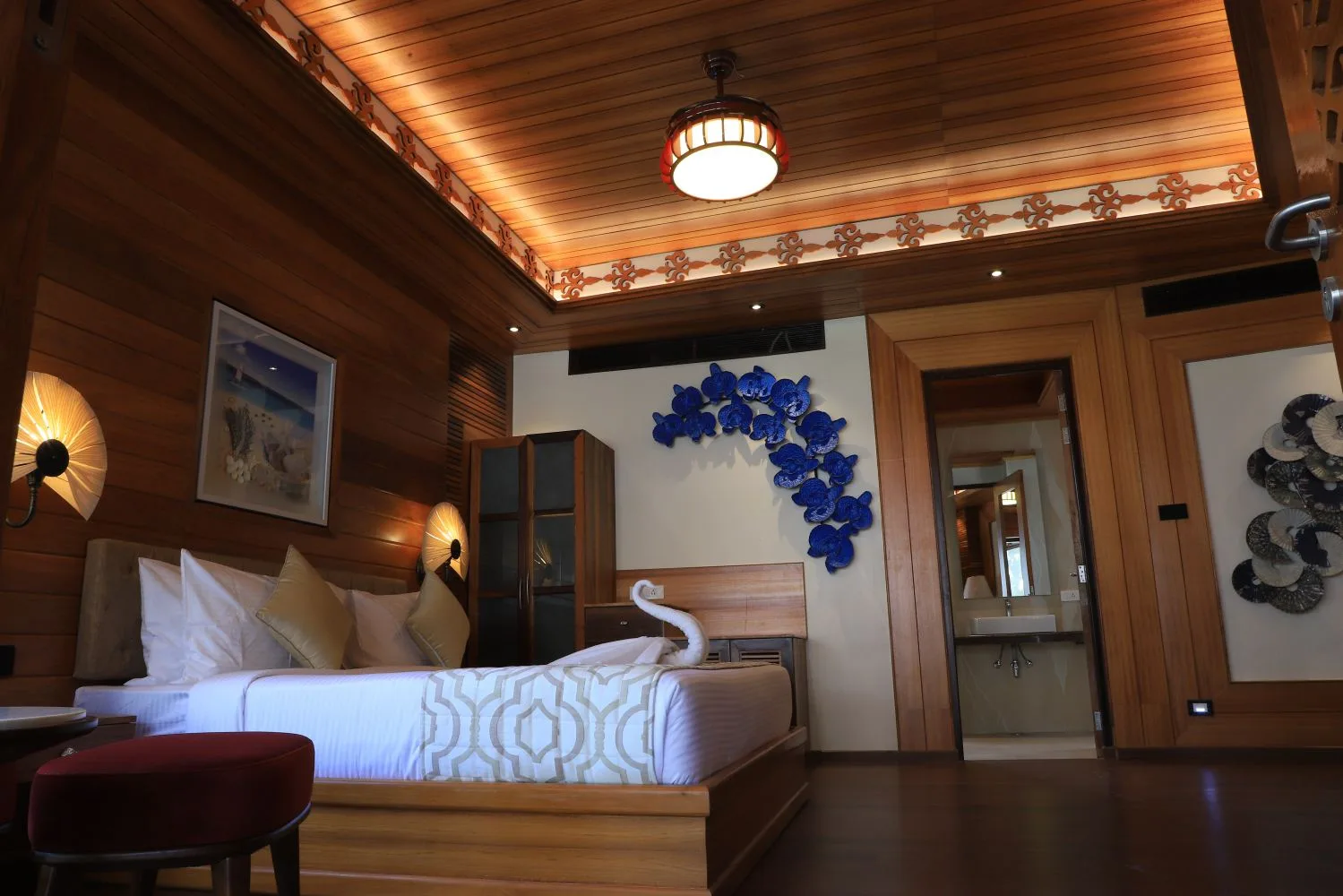 Sandyy Wavess, RCS Beach Resort — image 13