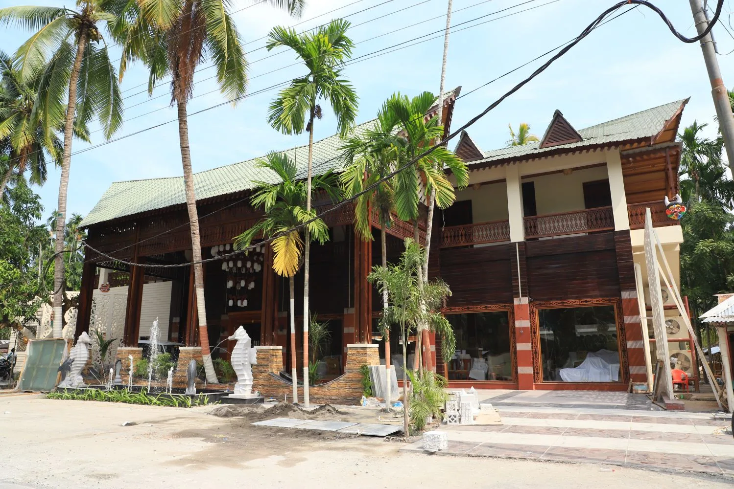 Sandyy Wavess, RCS Beach Resort — image 7