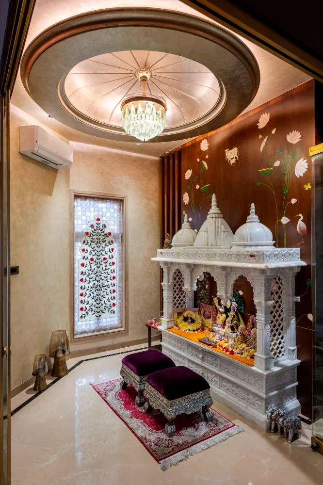 Ivory Courtyard — image 7