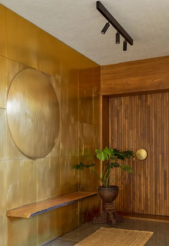 The Brass Wall House — image 2