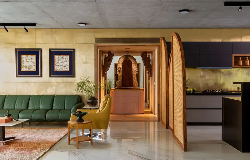 The Brass Wall House — image 3
