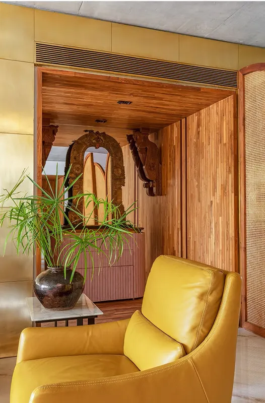 The Brass Wall House — image 8