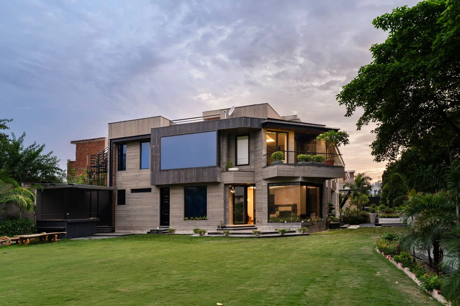 Malhotra Residence — image 7
