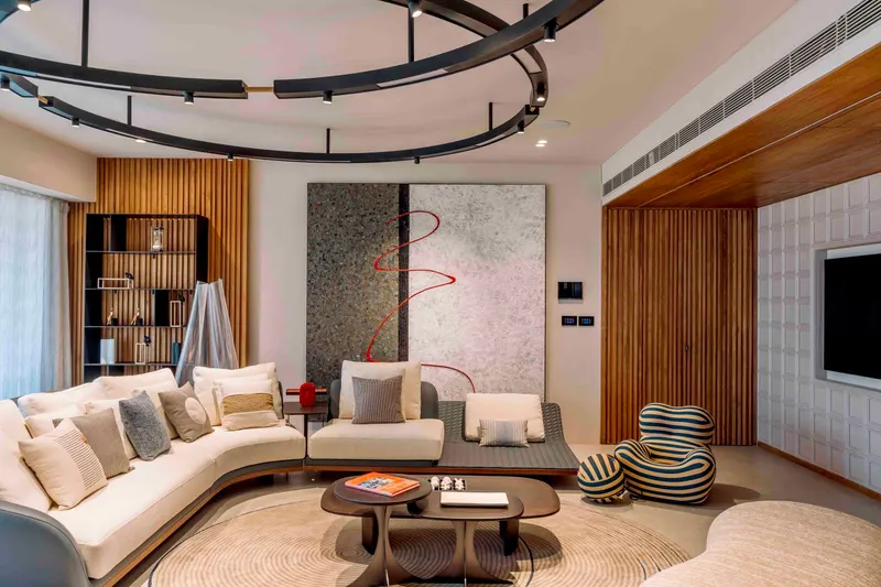 The Triplex House — image 6