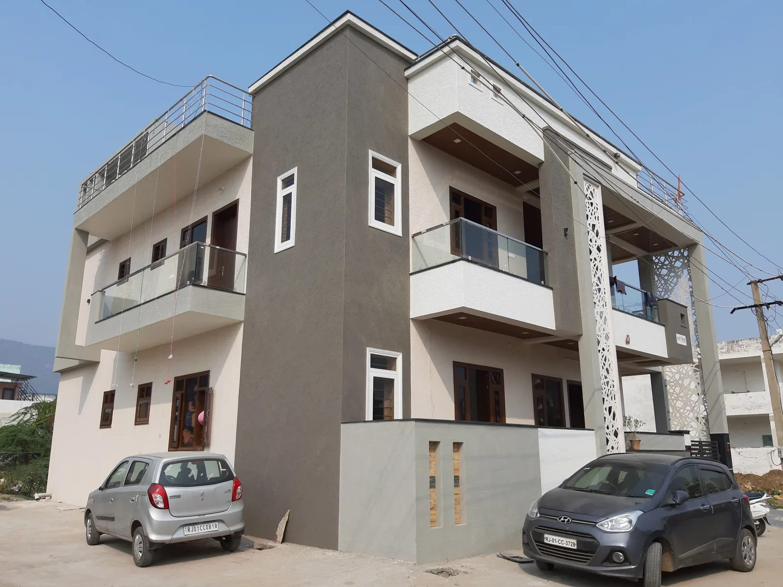SATISH AGARWAL HOUSE — image 7