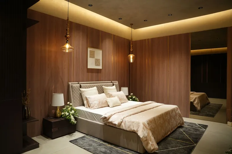 Luxe Galleria — image 14