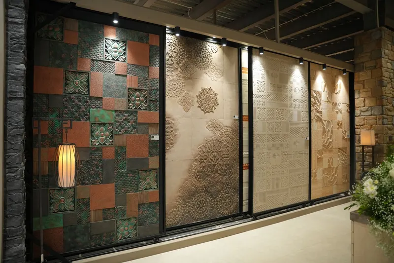 Luxe Galleria — image 6