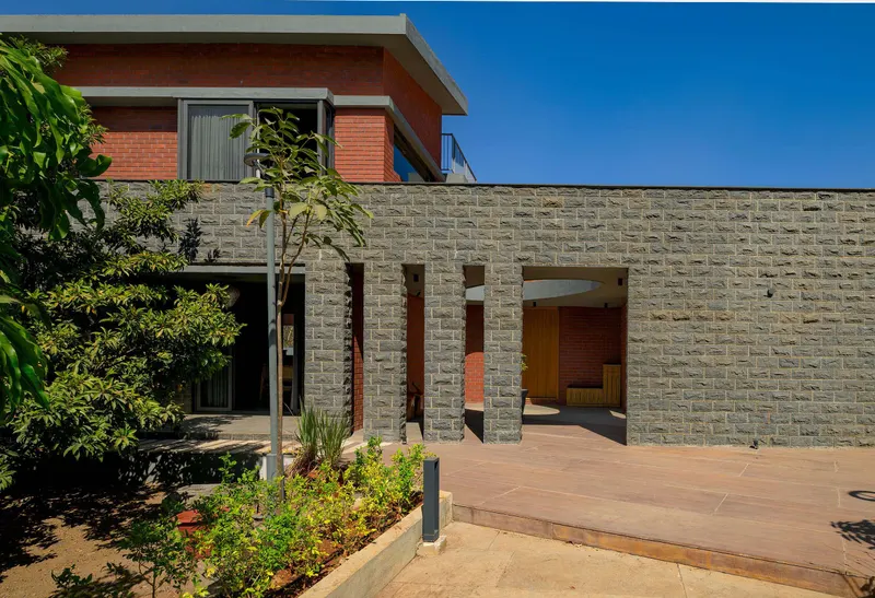 Villa by the Hills — image 2