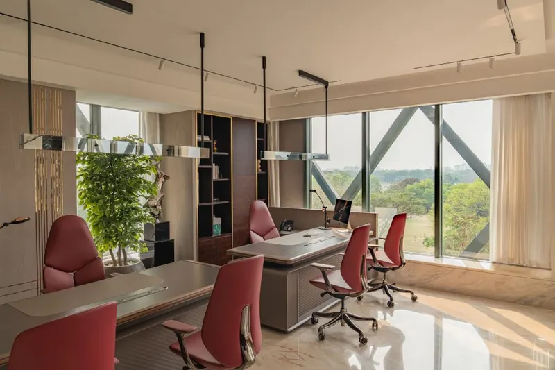 Emperador Singhania Office — image 5