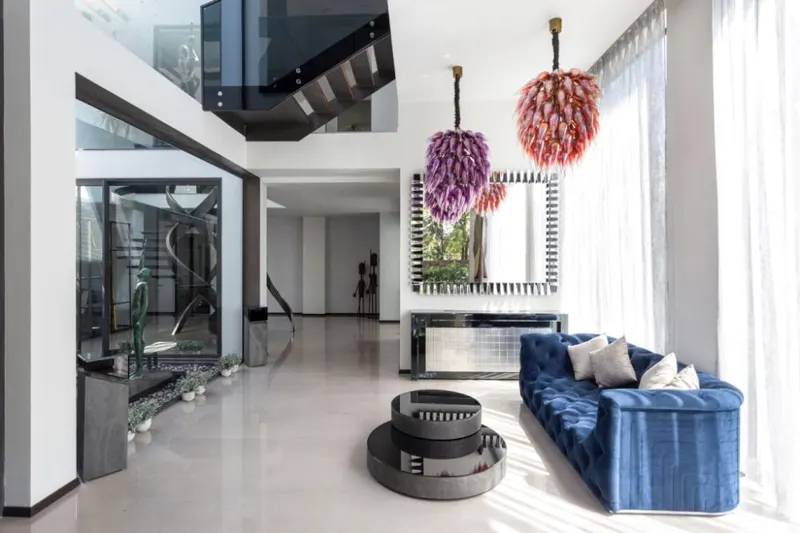 Terrace House — image 6