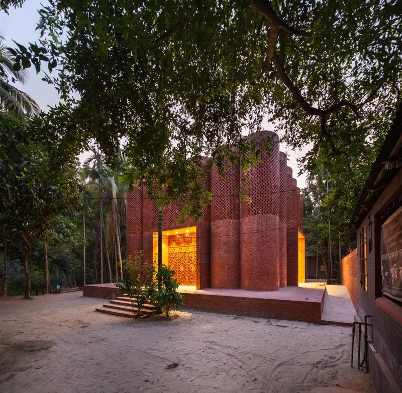 Shah Muhammad Mohshin Khan Mausoleum — image 2