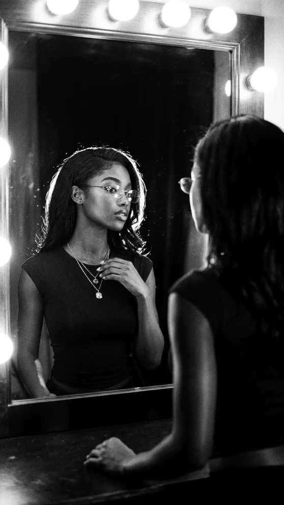 Monochrome portrait preview for the Vanity Reflection template.