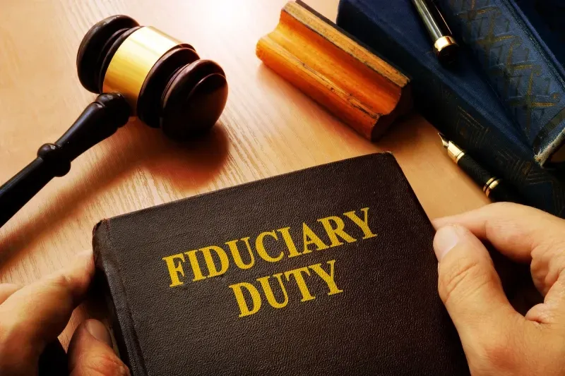 Fiduciary Duty：信認義務、その定義、分類、および例