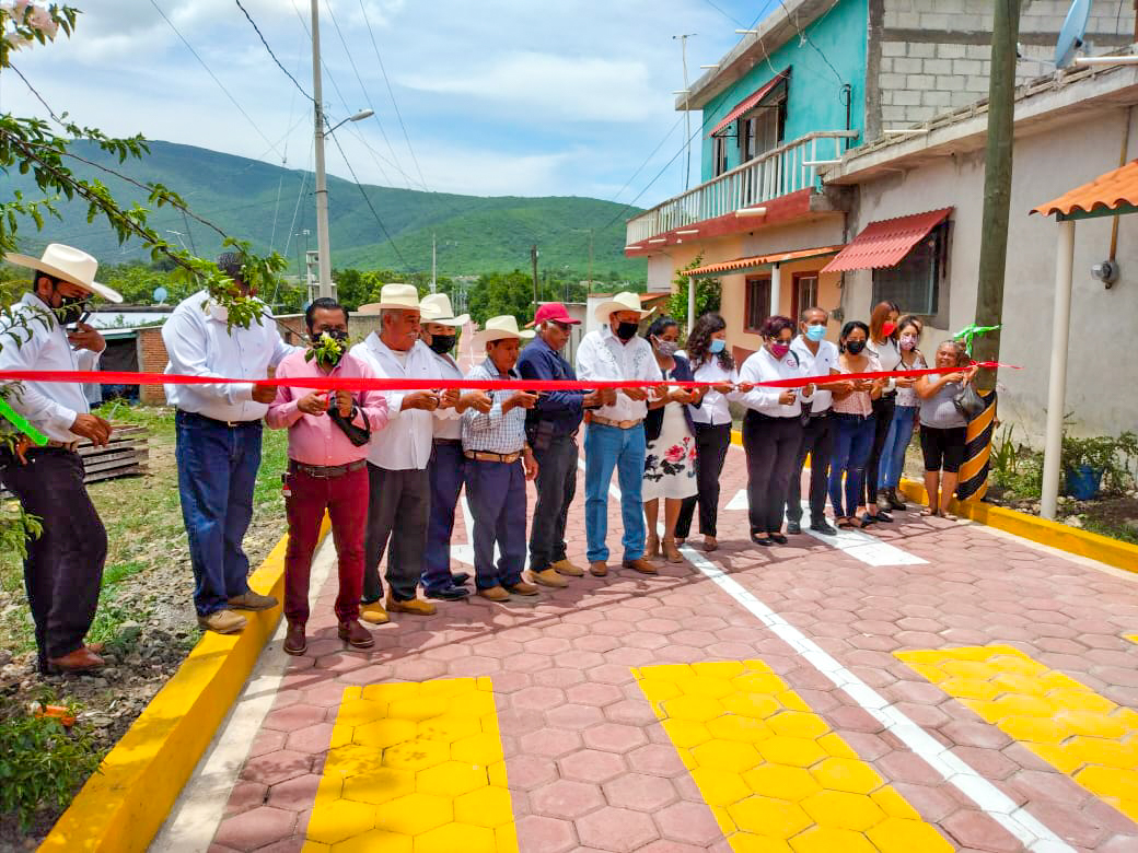 Inauguración de Obra de la Calle Benito Juarez, de San Miguel Tecolacio