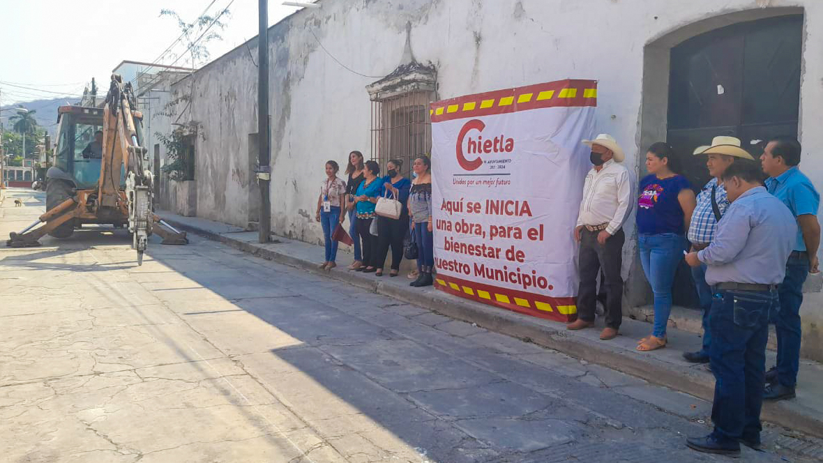 Rehabilitación de Drenaje Sanitario en la Calle Benito Juárez