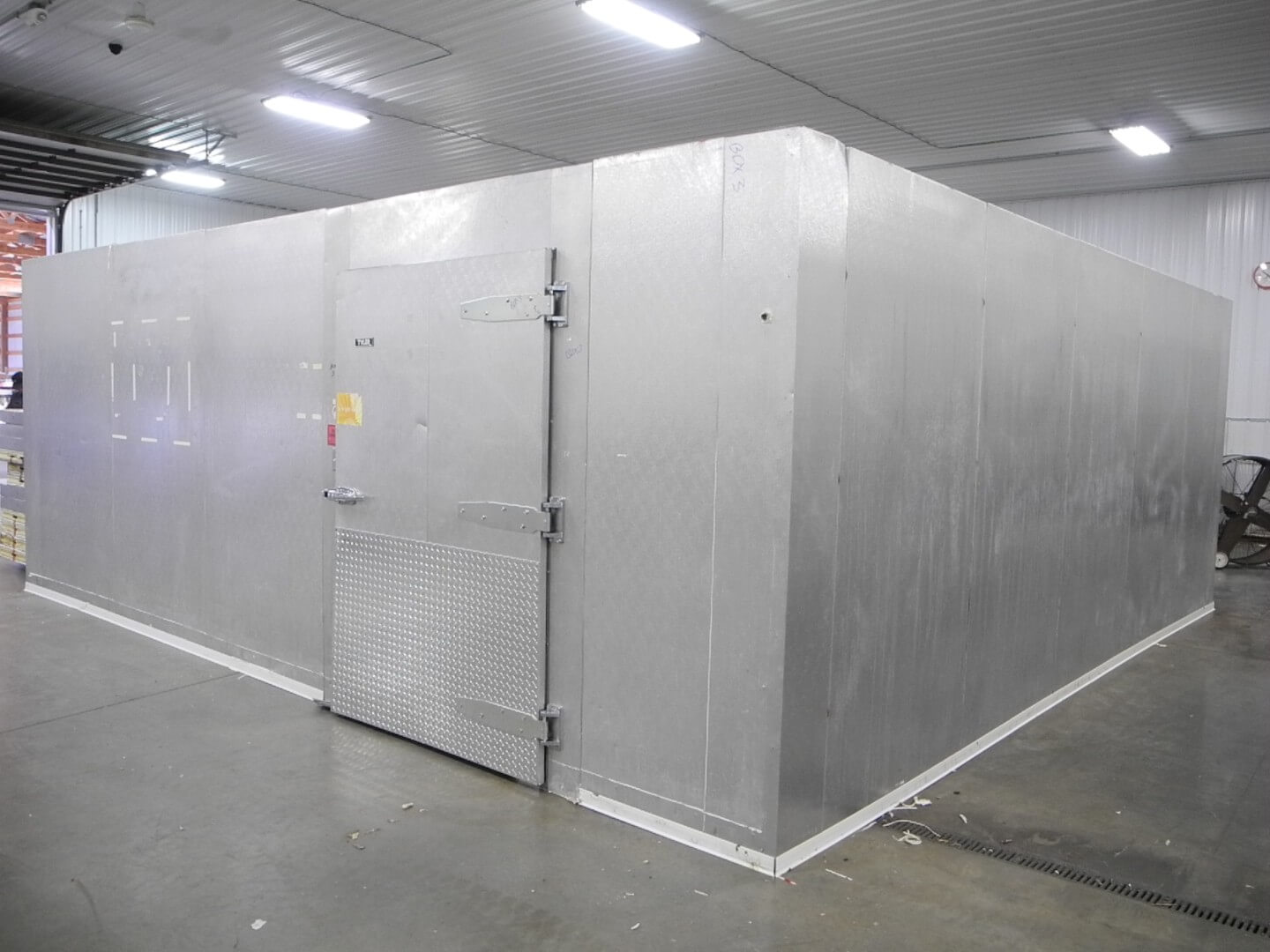 walk-in cooler