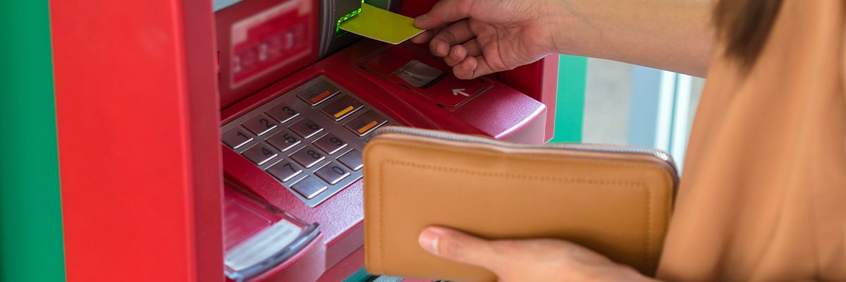 Manfaat dan Cara Transfer Uang di ATM