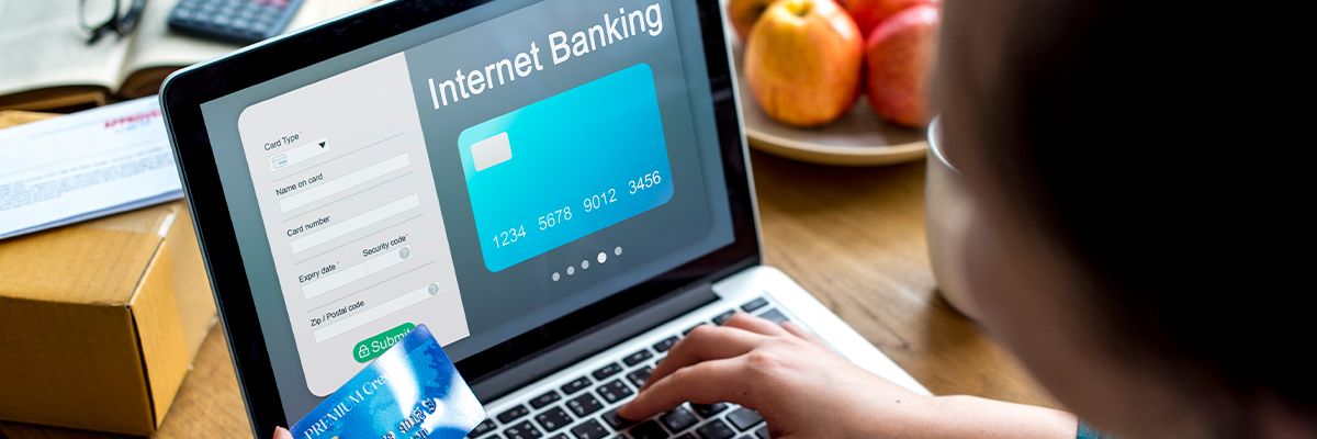 Apa Perbedaan Internet Banking dan Mobile Banking?
