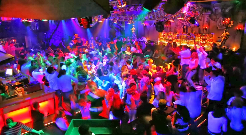 Unforgettable Bars and Nightclubs