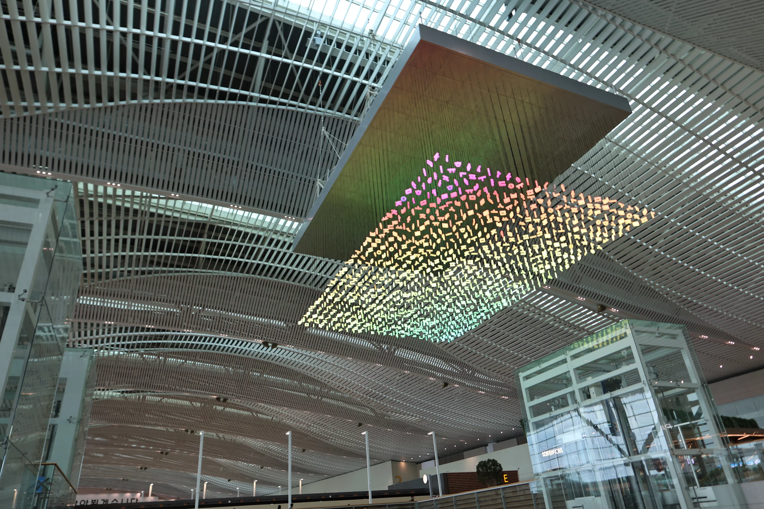 Incheon Airport Terminal 2 ceiling sculpture