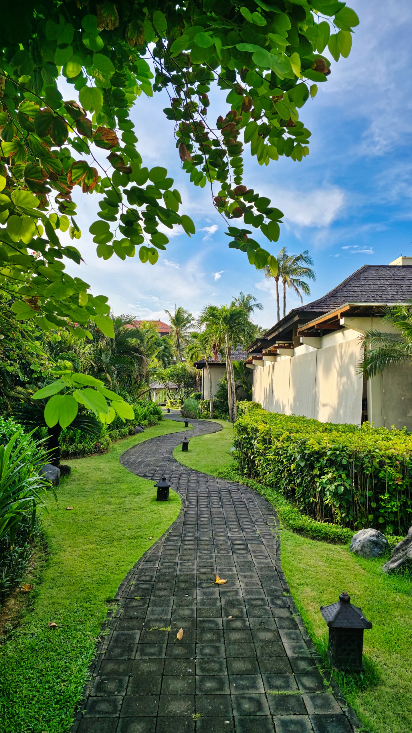 resort walkway