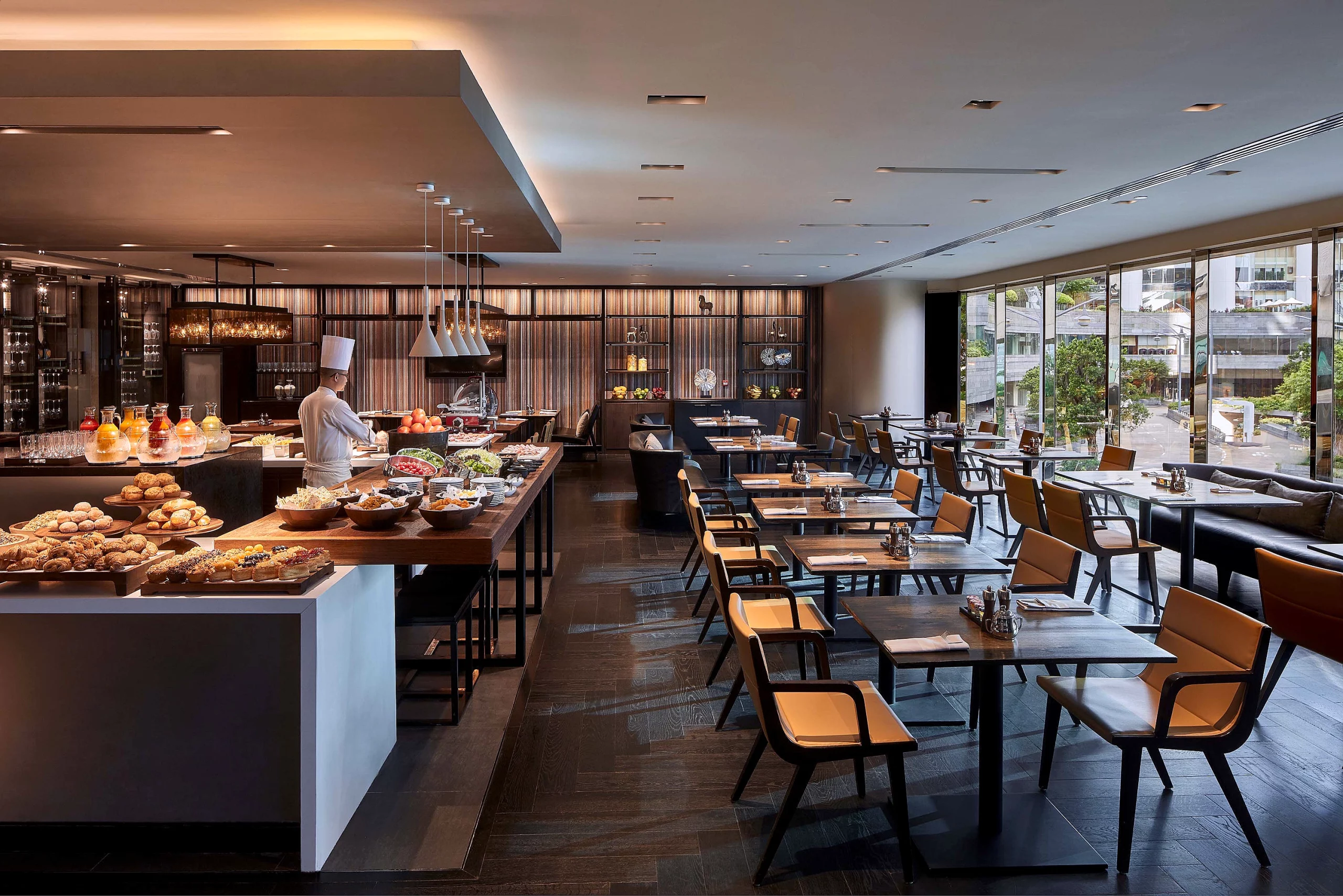 Club lounge area at JW Marriott Hotel Hong Kong