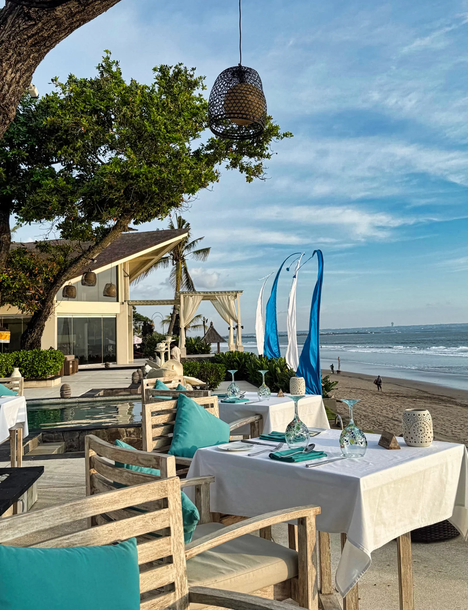 Open-air restaurant with Indian Ocean view
