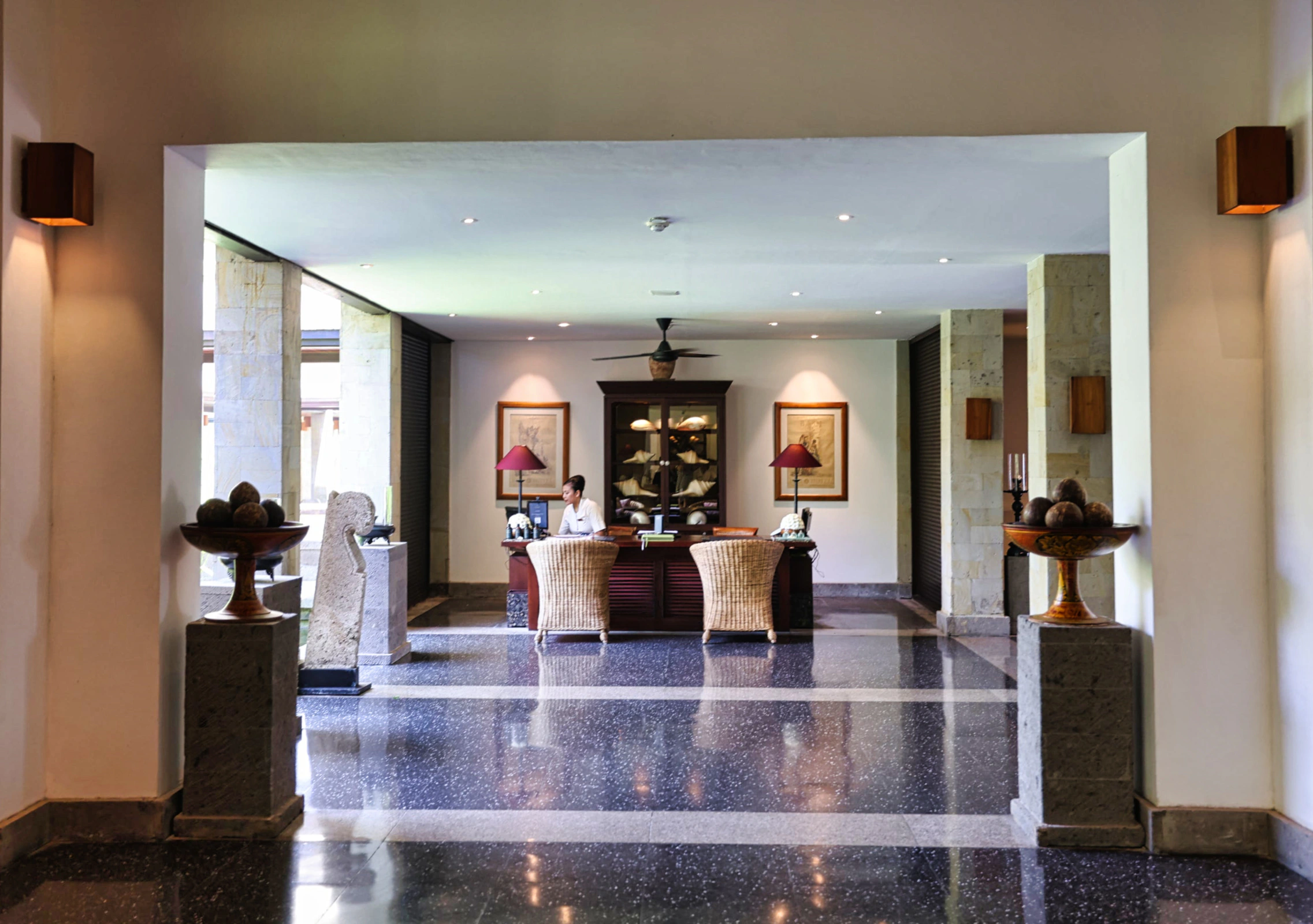 Personalized hotel check-in experience with seating