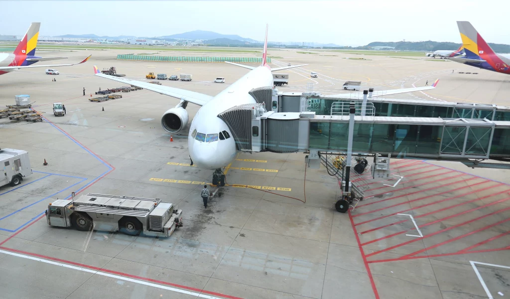 Asiana Airlines Flight OZ172 to Okinawa: Economy Class Review