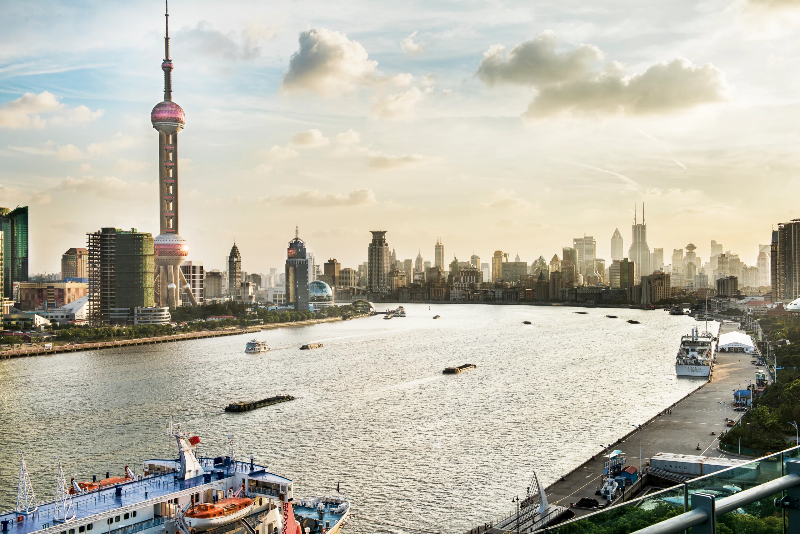 Dining options at Banyan Tree Shanghai