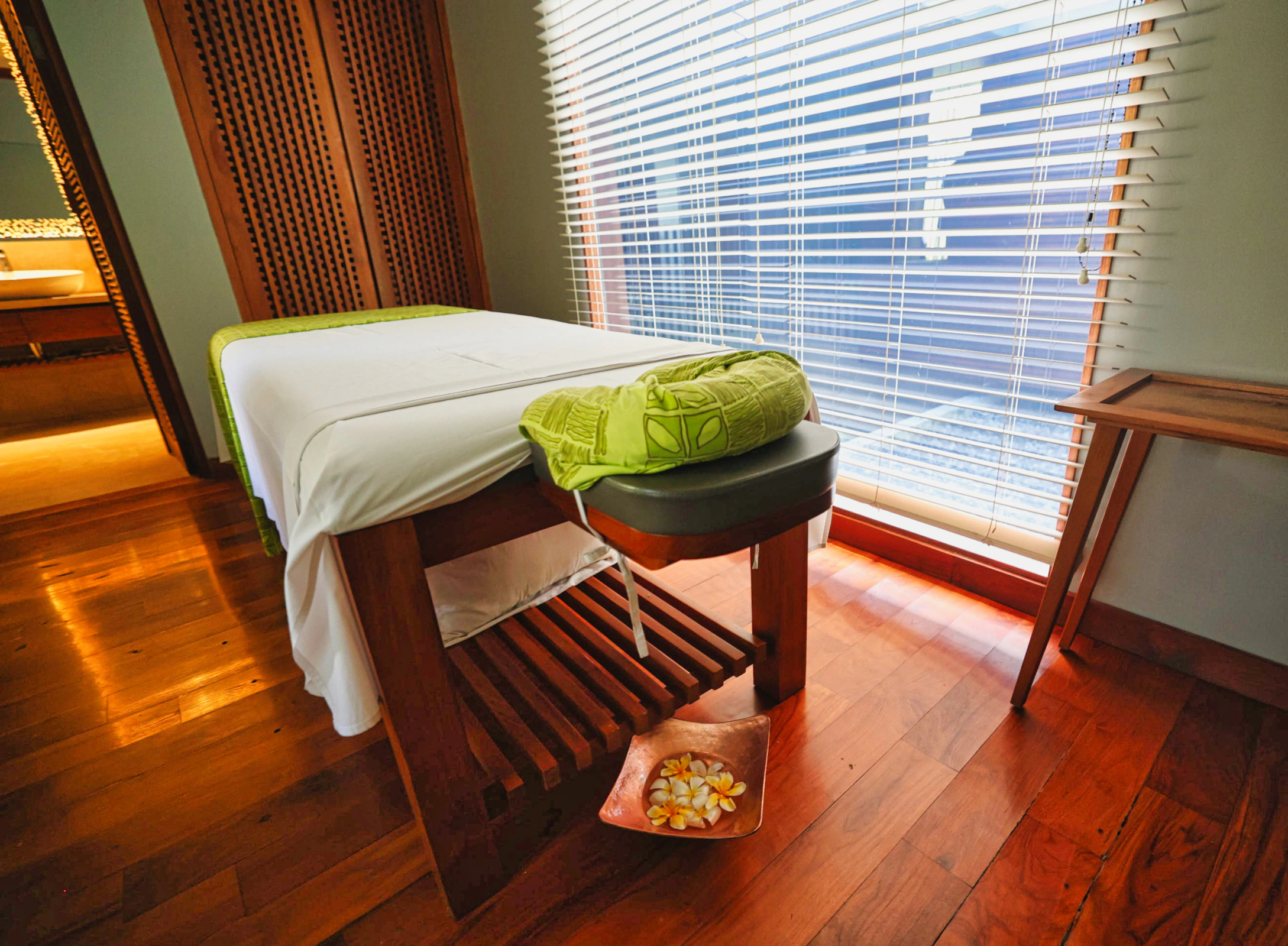 Beginning the 'Holiday Detox' spa journey with thoughtful details