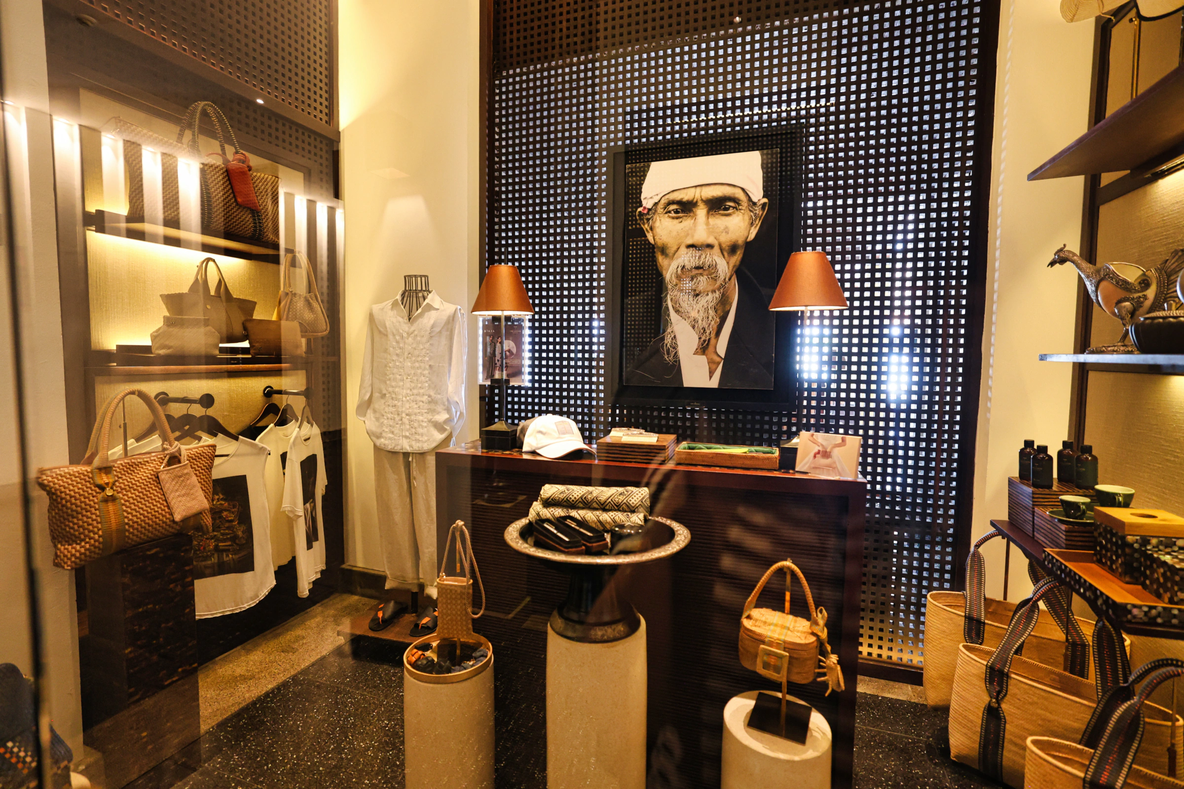 Hotel Shop