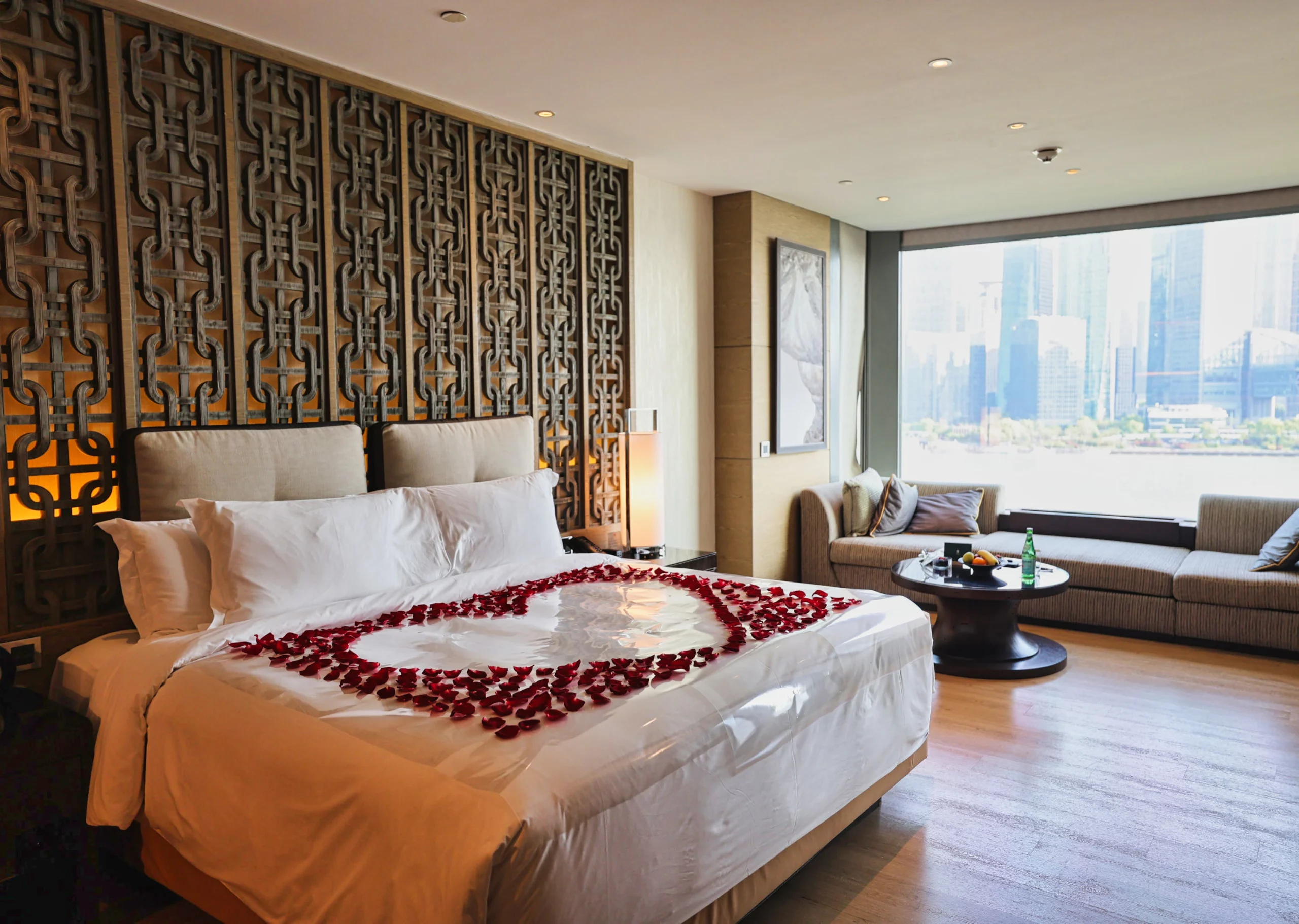 Large window offering stunning views from the room